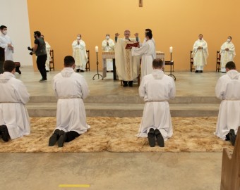Missa de ordenação de diáconos transitórios Fotos Jailson Foto Evento