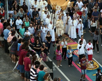 Missa Corpus Christi praça Nereu Ramos | Fotos: Eduardo Schmitz e Terezinha Campos