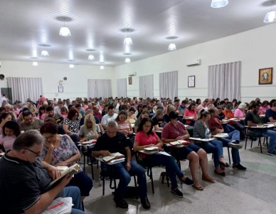 Escola Bíblica inicia com estudo de Jonas no bairro Iririú