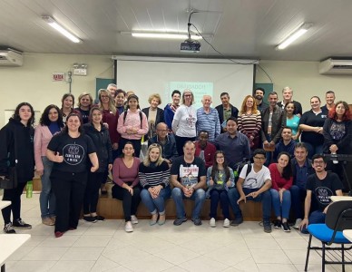 Músicos participam de formação na Paróquia Nossa Senhora Aparecida em Joinville