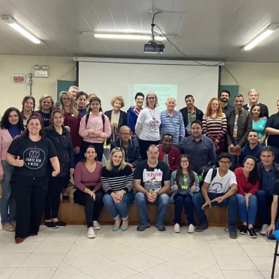Músicos participam de formação na Paróquia Nossa Senhora Aparecida em Joinville