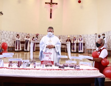 Padre Sebastião comemora 25 anos de ordenação sacerdotal