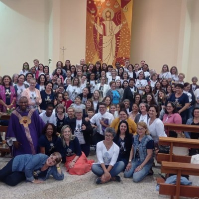 Retiro diocesano do Movimento Mães que Oram Pelos Filhos 